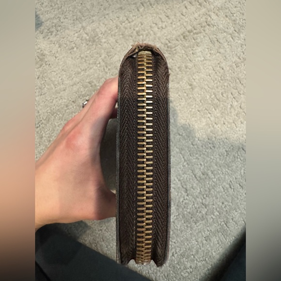 Louis Vuitton wallet - Picture 5 of 7